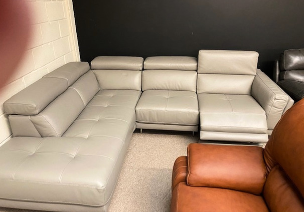 NATUZZI BRINDISI ELECTRIC RECLINER CORNER SUITE GREY £1499 (SWANSEA SUPERSTORE)