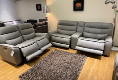 KOMFORT ELECTRIC REECLINER 3 SEATER AND 2 SEATER WITH DRINKS HOLDER £3999 (SWANSEA SUPERSTORE) - Click for more details